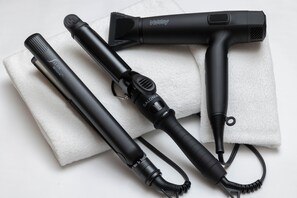 Classic Apartment (401) | Living area | Flat-screen TV - Nakatsu Sakae Manshon (Osaka)