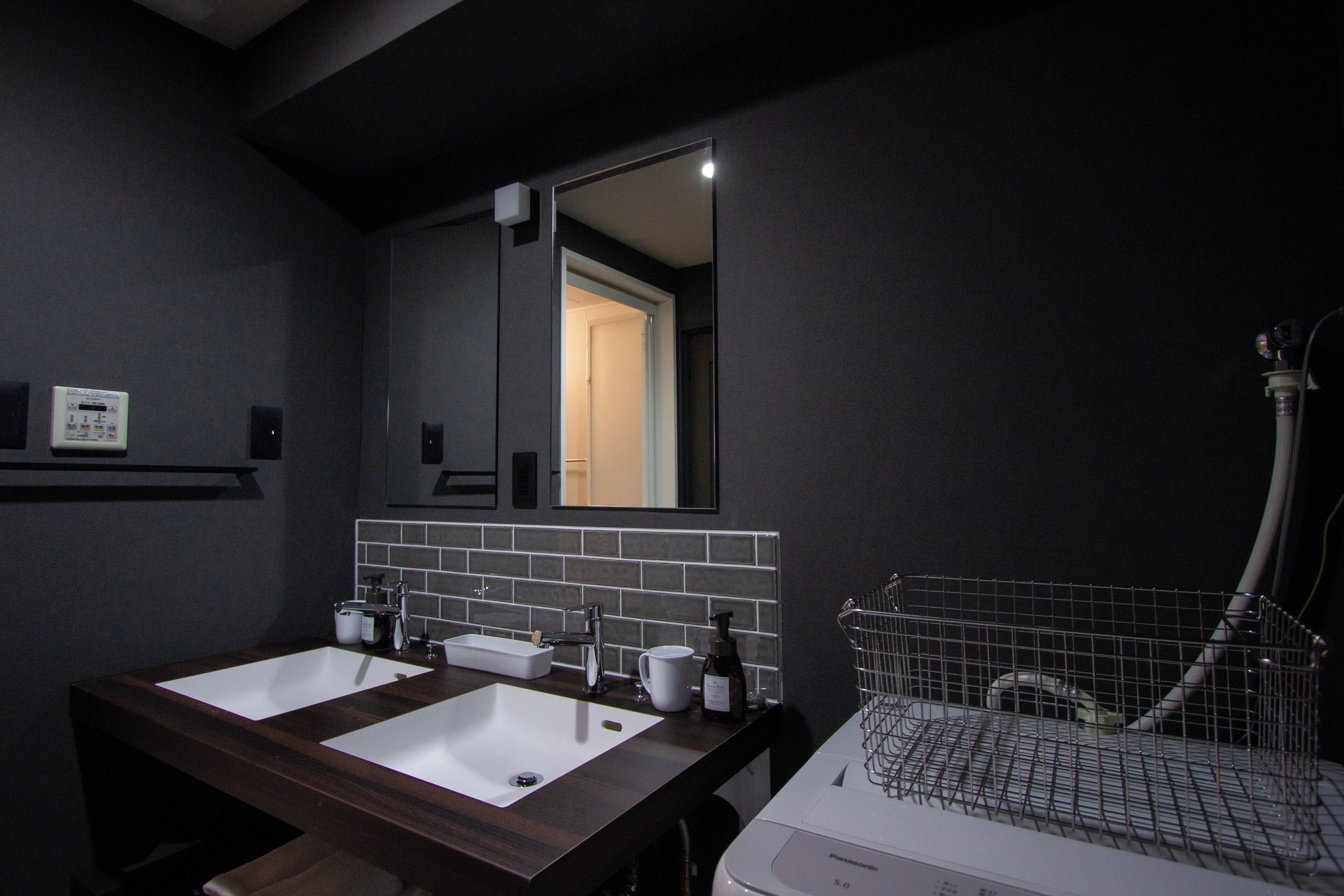 Classic Quadruple Room | Bathroom | Hair dryer, slippers, towels, shampoo