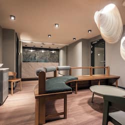 Couples treatment rooms, sauna, hot tub, steam room, hot springs