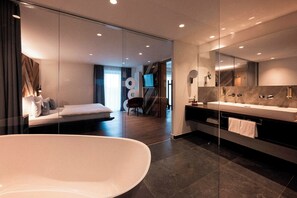 Free toiletries, hair dryer, bathrobes, slippers - Wellnesshotel Wittelsbach (Bad Fuessing)