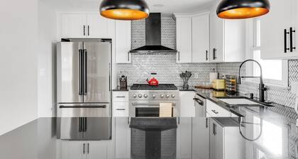 Modern 3-bedroom 3 bathroom Retreat