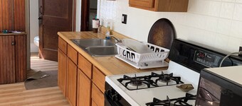 Charming 3-bedroom house in nice Hammondsport with AC, WiFi