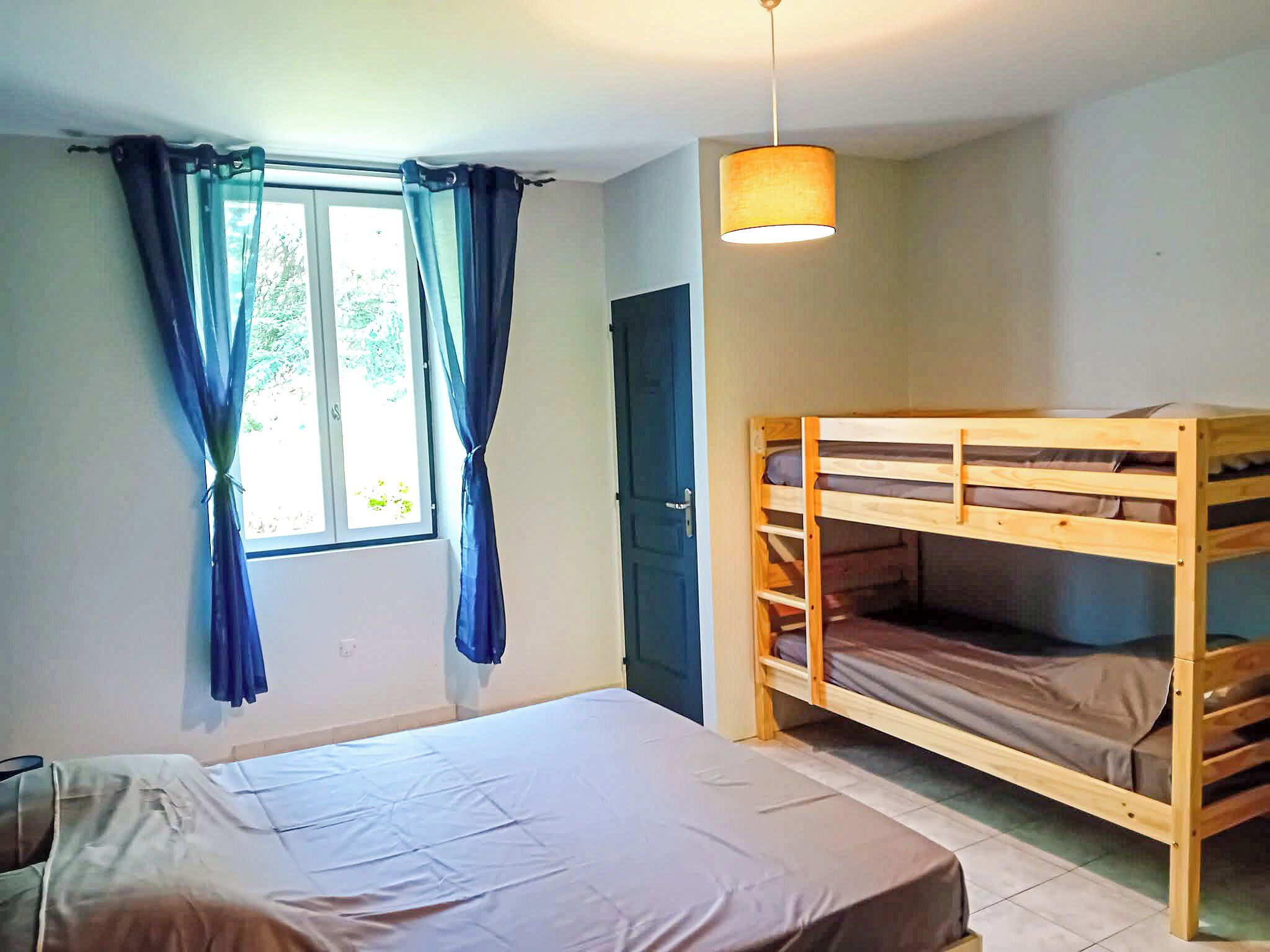 2 bedrooms, desk, iron/ironing board, travel crib