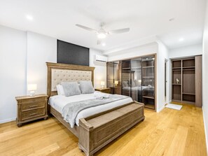 4 bedrooms, iron/ironing board, WiFi, bed sheets