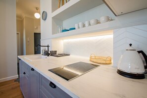 Electric kettle - Lighthouse by Grand Aparrtments (Sopot)