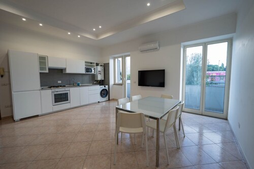 Capodichino Airport Home By Dimorra