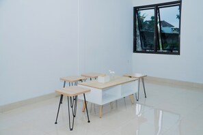 Lobby sitting area - The Samora Living (Ngaglik)