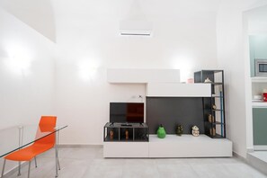 Interior - Vico Amico by Dimorra (Napoli)