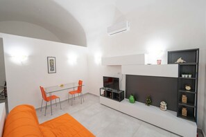 Flat-screen TV - Vico Amico by Dimorra (Napoli)