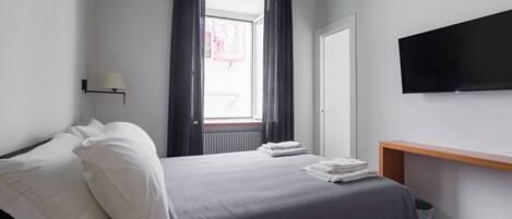 1 makuuhuone, työpöytä, Wi-Fi