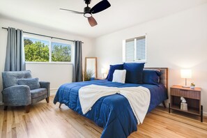 6 camere, una scrivania, ferro/asse da stiro, culla da viaggio