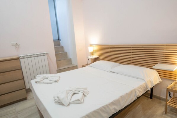 1 chambre, bureau, Wi-Fi, literie fournie