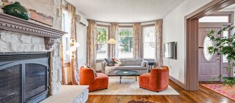 *NEW* Downtown Darling - walk to Shops+Dining+Brewery