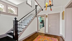 Interior - *NEW* Downtown Darling - walk to Shops+Dining+Brewery (Luray)