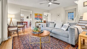 Living area - Downtown Luray Getaway ~ Walk to Everything (Luray)