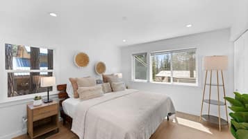 4 bedrooms, WiFi, bed sheets