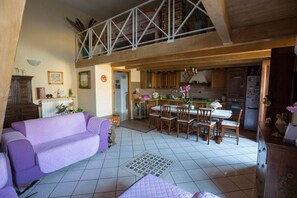 Living area - Suite Orchidea by Dimorra (Napoli)