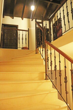 Interior detail - Villa Konstantina (Corfu)