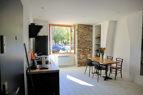 Renovated apartment ideal for skiers, hikers and spa-goers!