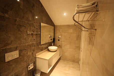 Green Roof Boutique Hotel Spa - Image 20