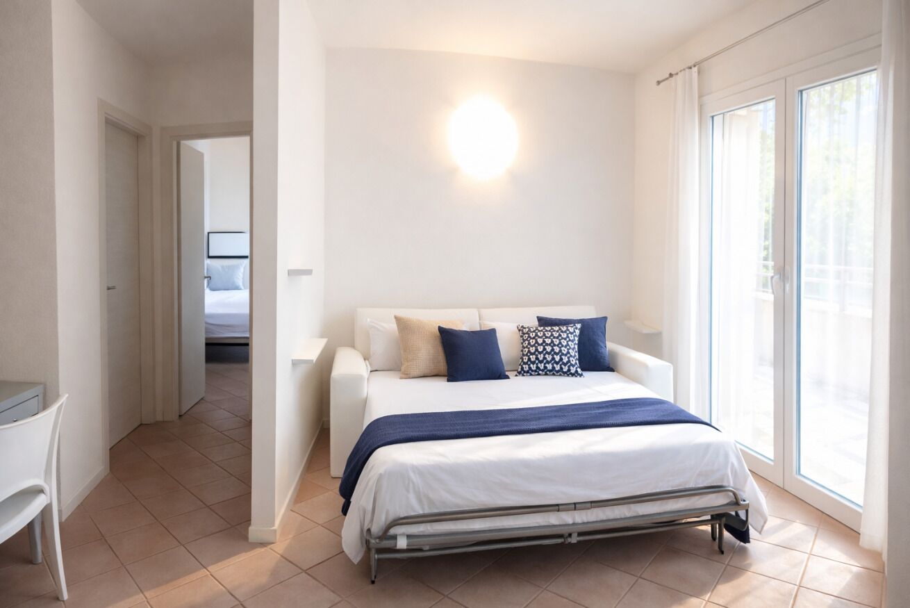 1 Schlafzimmer, Zimmersafe, Schreibtisch, Reisekinderbett