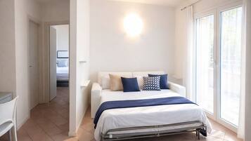 1 Schlafzimmer, Zimmersafe, Schreibtisch, Reisekinderbett