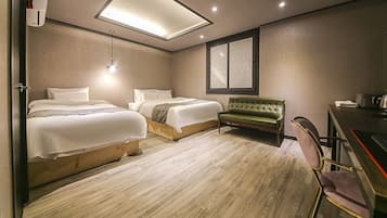 Business Twin Room | Living area | Heated floors