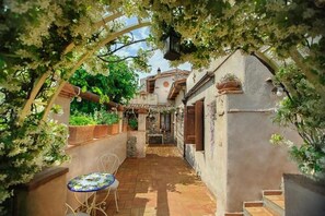 Property grounds - B&B La Torretta - Double Room with Sea View (Cersuta)