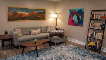 Smart TV, fireplace, offices