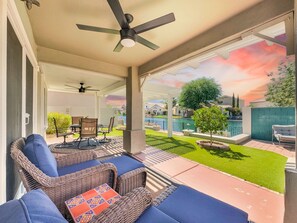 Terrace/patio - Waterfront, Stadiums Close! Pool Perfectamente Perfecto (Peoria)