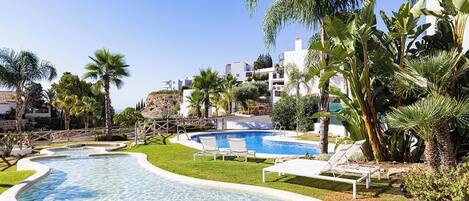 Innenpool, Außenpool