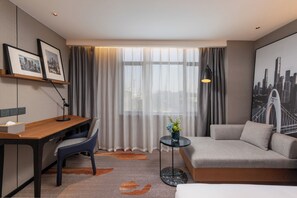 Business Twin Room, Multiple Beds, Non Smoking, City View