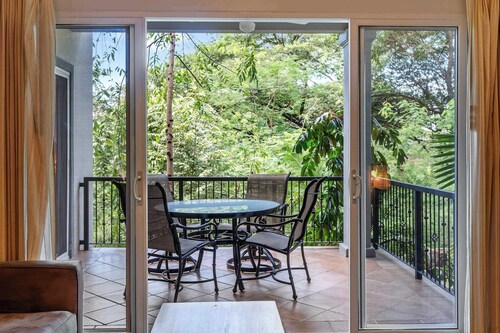 3-BD Beauty with Pool Near Beach