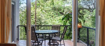 3-BD Beauty with Pool Near Beach