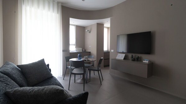 Apartment (1 Bedroom) | Interior