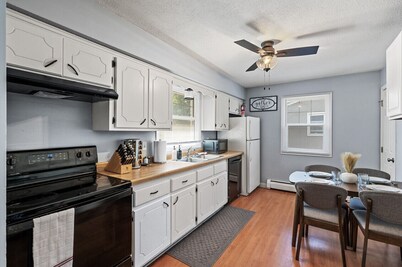 Tranquil 2BR Apt Mpls - 8075 Apt 4