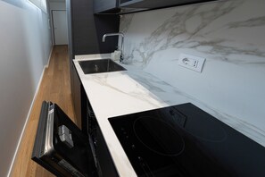 Comfort Apartment, 1 Double Bed with Sofa bed, Kitchen | Private kitchen | Toaster