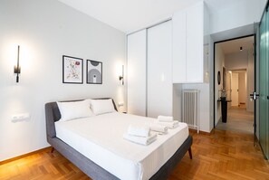 2 bedrooms, iron/ironing board, free WiFi, bed sheets