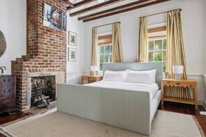 6 bedrooms, iron/ironing board, travel crib, WiFi