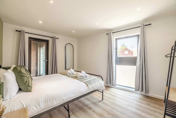 2 bedrooms, iron/ironing board, travel crib, WiFi