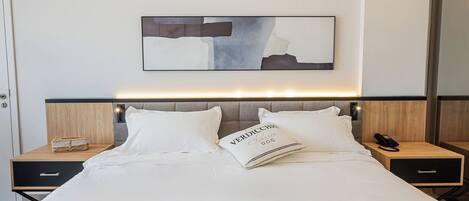 Deluxe Double Room, Bay View | 1 bedroom, minibar, desk, laptop workspace