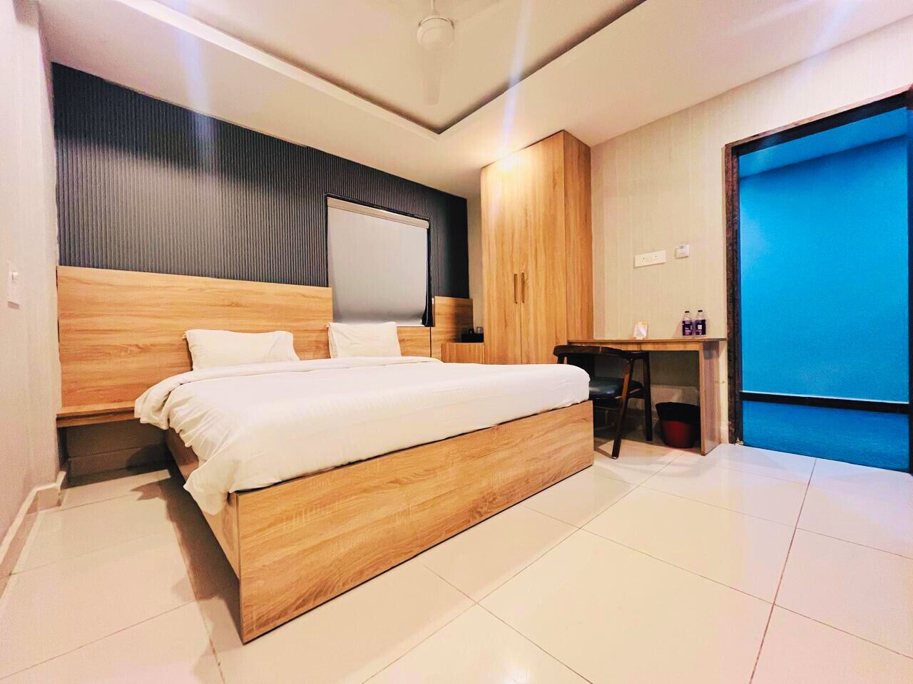 Foto - Harvey's Hotels - Gowlidoddy - Near US Consulate