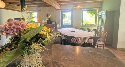 Two Berry houses with private garden and shared courtyard, perfect for groups