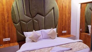 Premium bedding, pillow-top beds, free WiFi, bed sheets