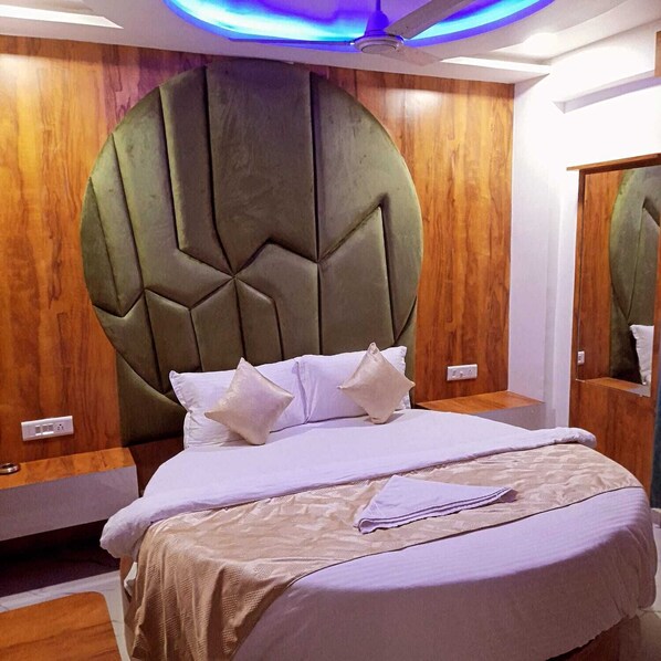 高級寢具、舒適加層、免費無線上網、床單