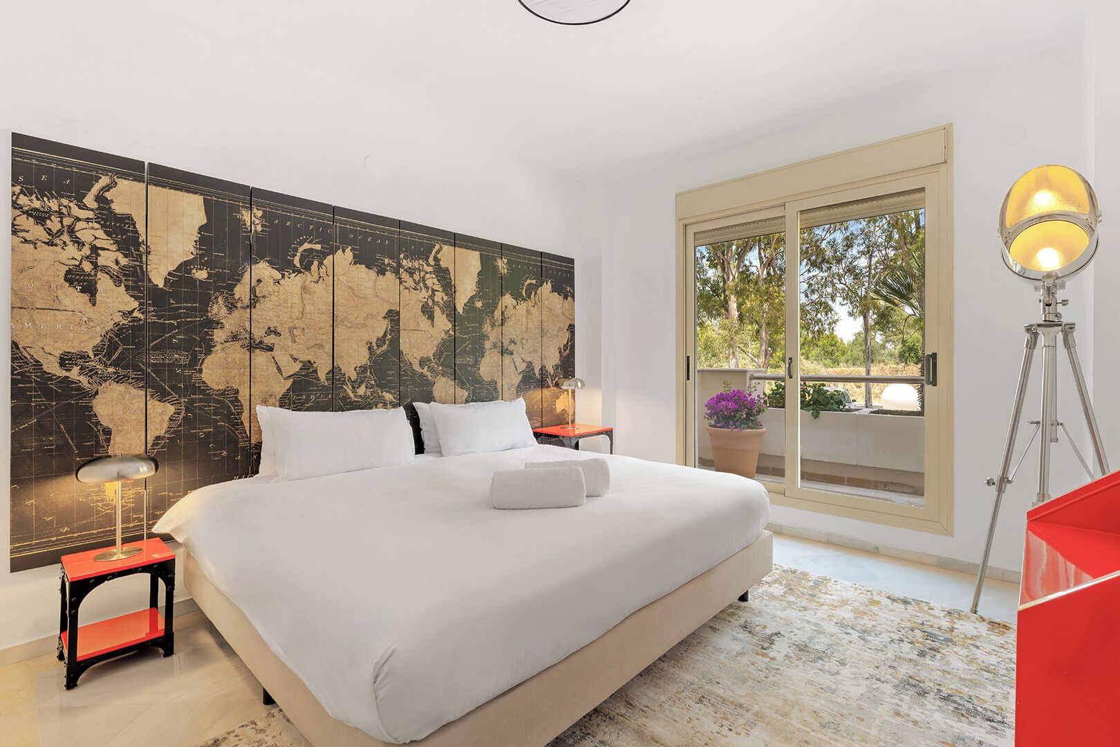 Appartement Signature | Coffres-forts dans les chambres, fer et planche à repasser