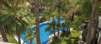 โมโล เรสซิเดนซ์ บูทีค อพาร์ตเมนต์ แอนด์ สปา