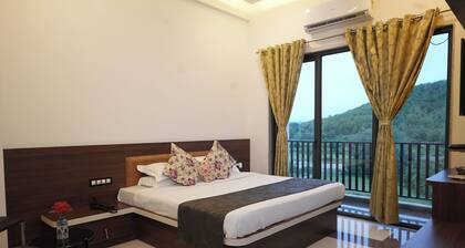 Hotel White Lotus