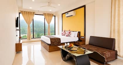 Hotel White Lotus