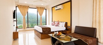 Hotel White Lotus
